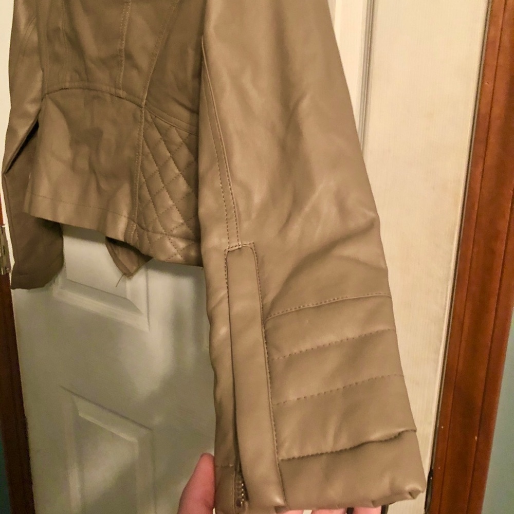 πππ΄π‘πππππ Moto Jacketππ - Picture 7 of 7